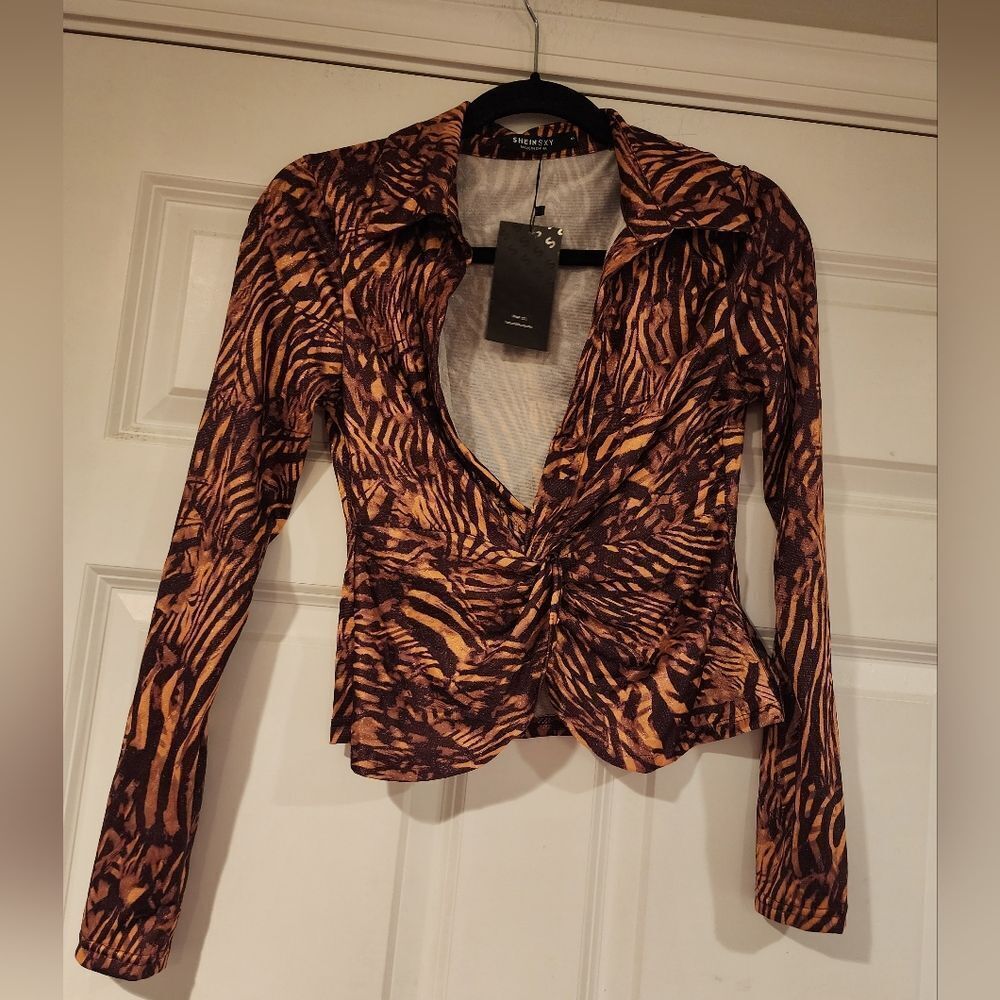 NWT Shein sparkle animal print stretchy long sleeve crop top